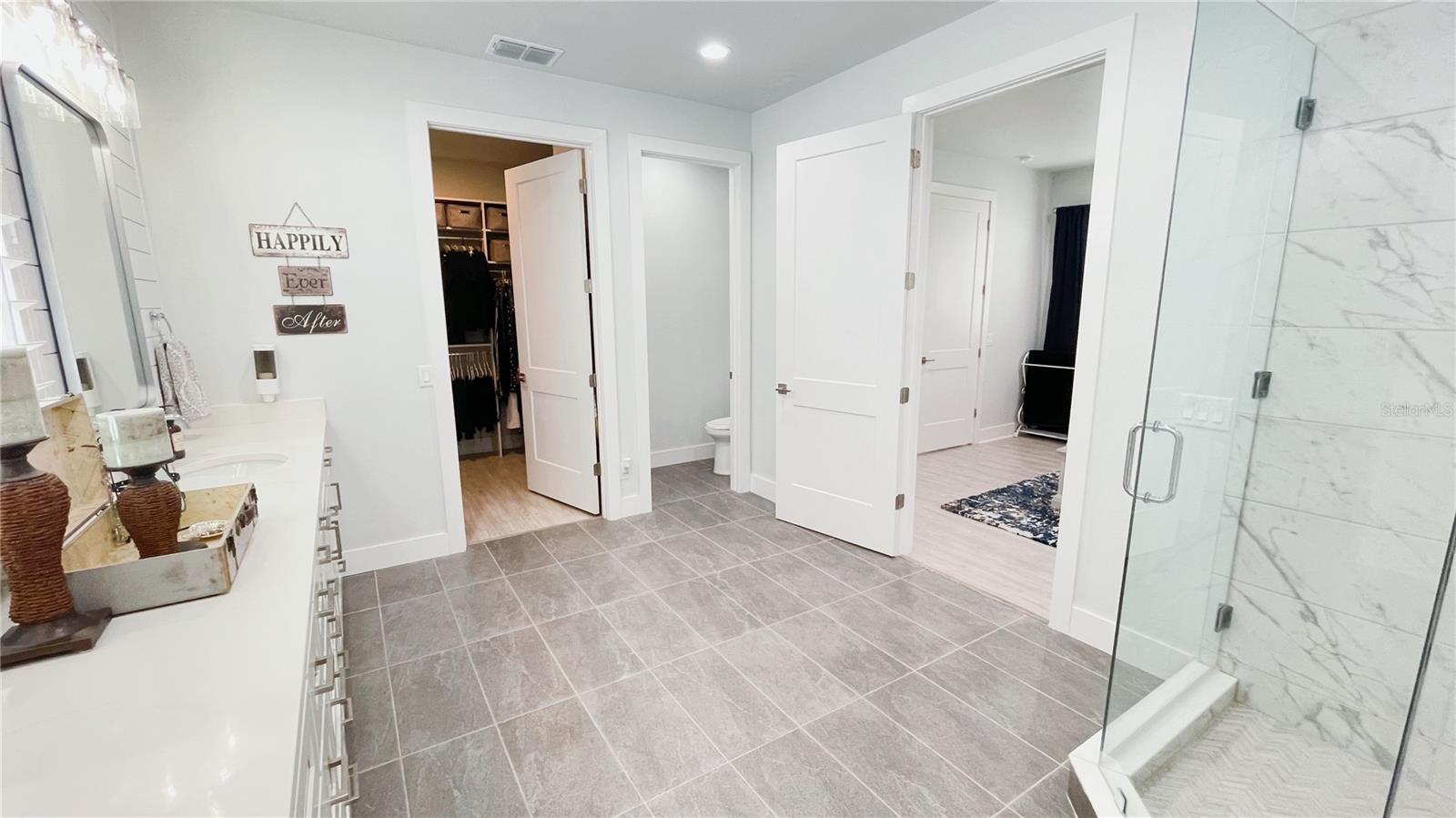 REUNION - LIBERTY BLUFF - Residential