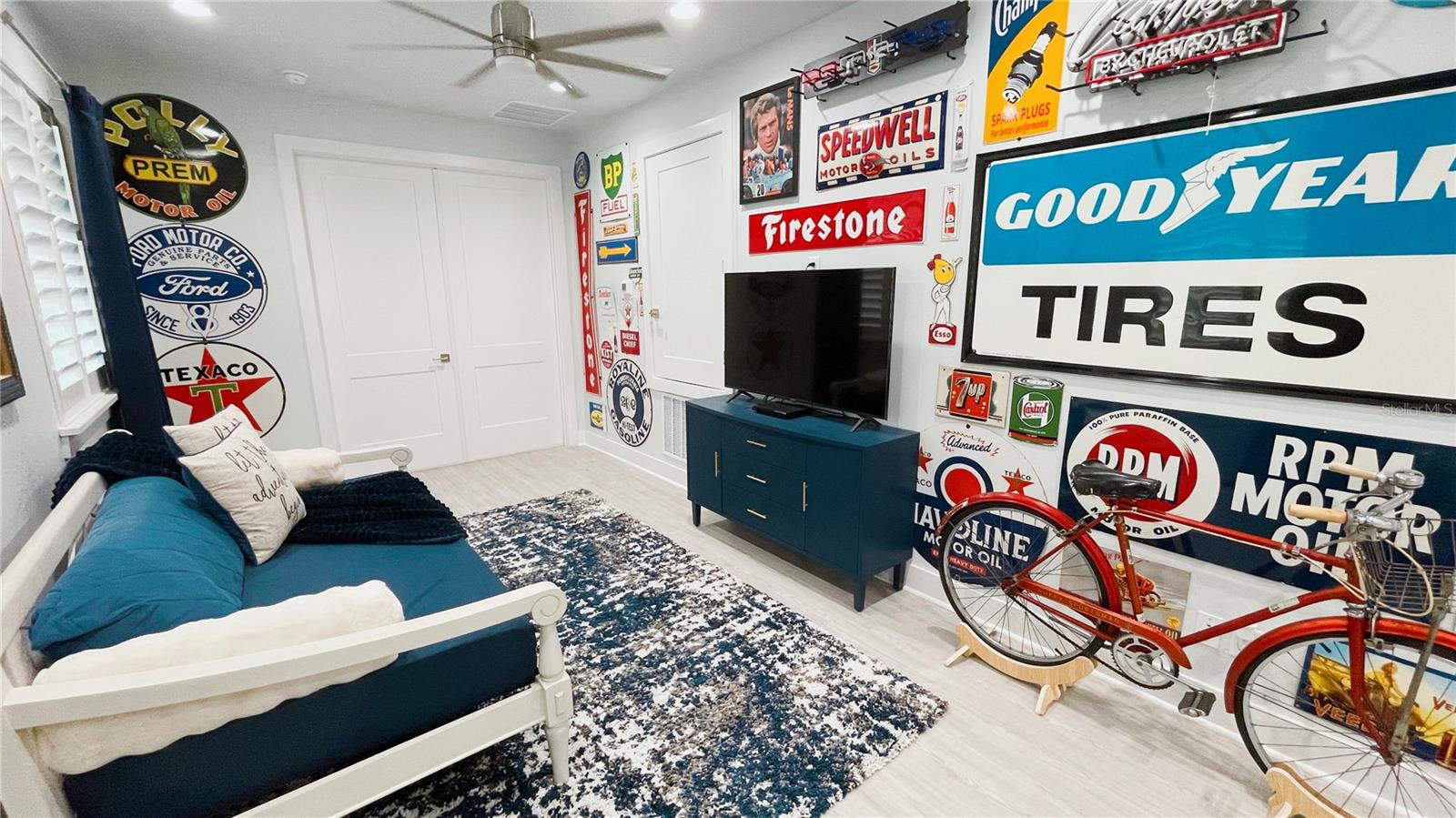 REUNION - LIBERTY BLUFF - Residential