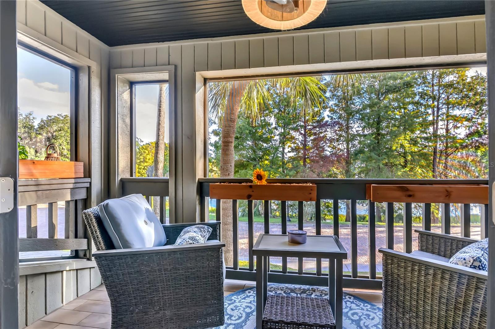 CHEROKEE PLACE CONDO PH 01 - Residential