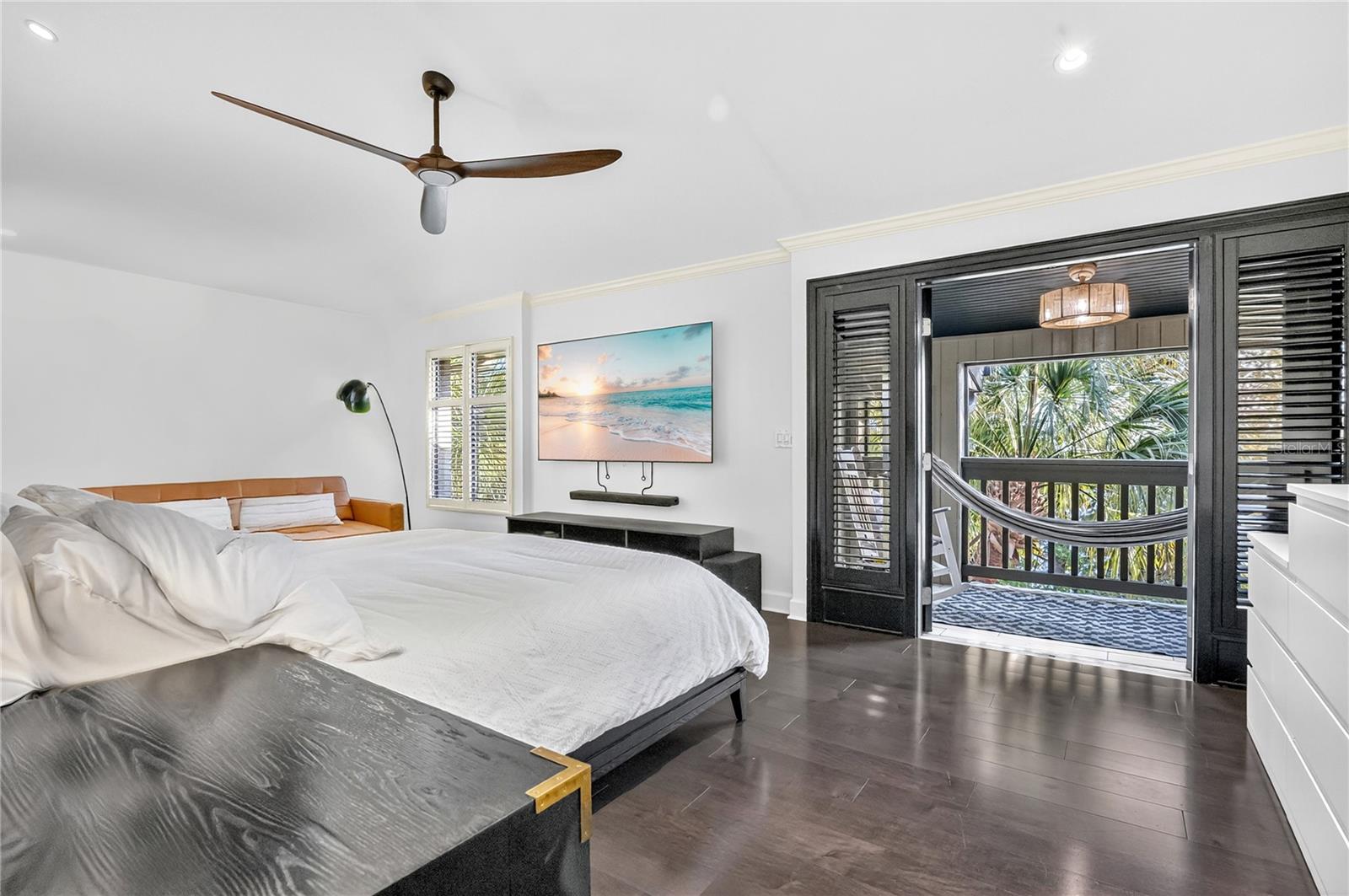 CHEROKEE PLACE CONDO PH 01 - Residential