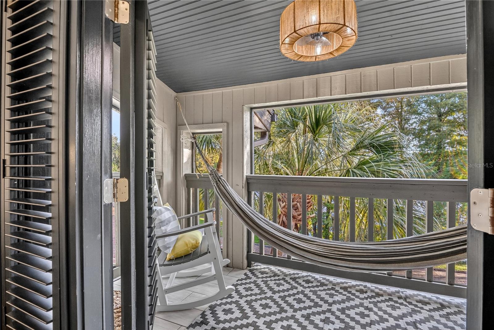 CHEROKEE PLACE CONDO PH 01 - Residential