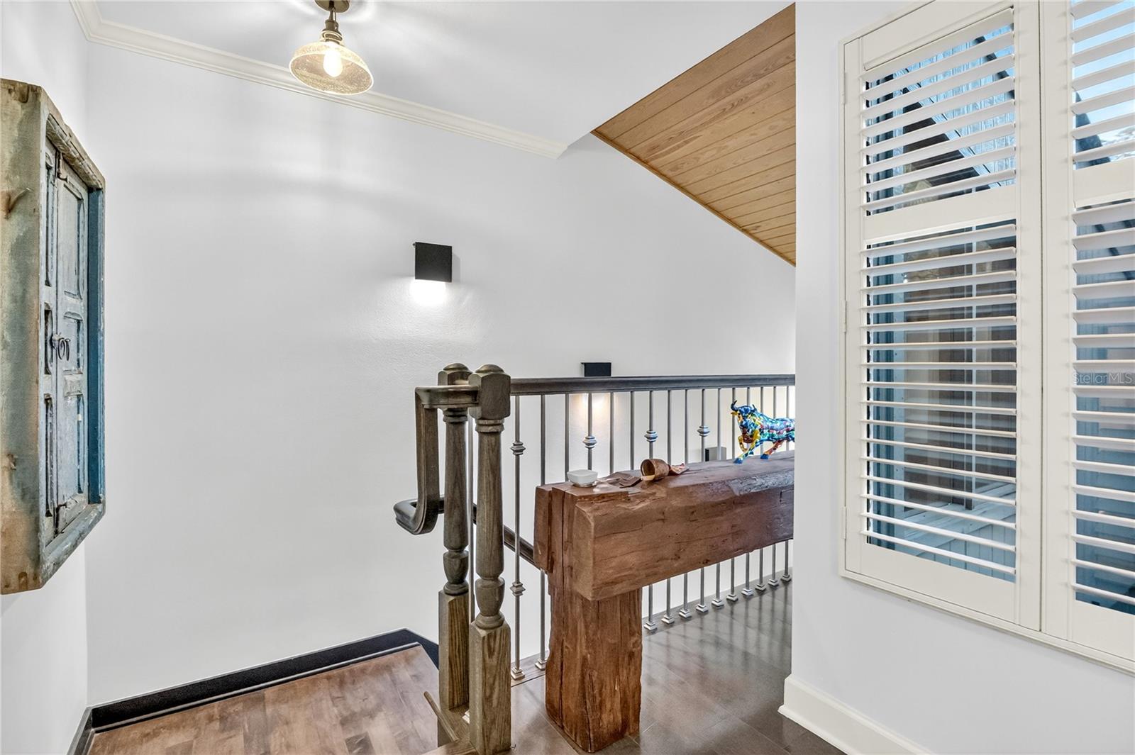 CHEROKEE PLACE CONDO PH 01 - Residential