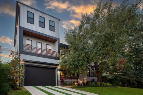 Photo of 4806 W Euclid Avenue, Tampa, FL 33629 (MLS # TB8394212)