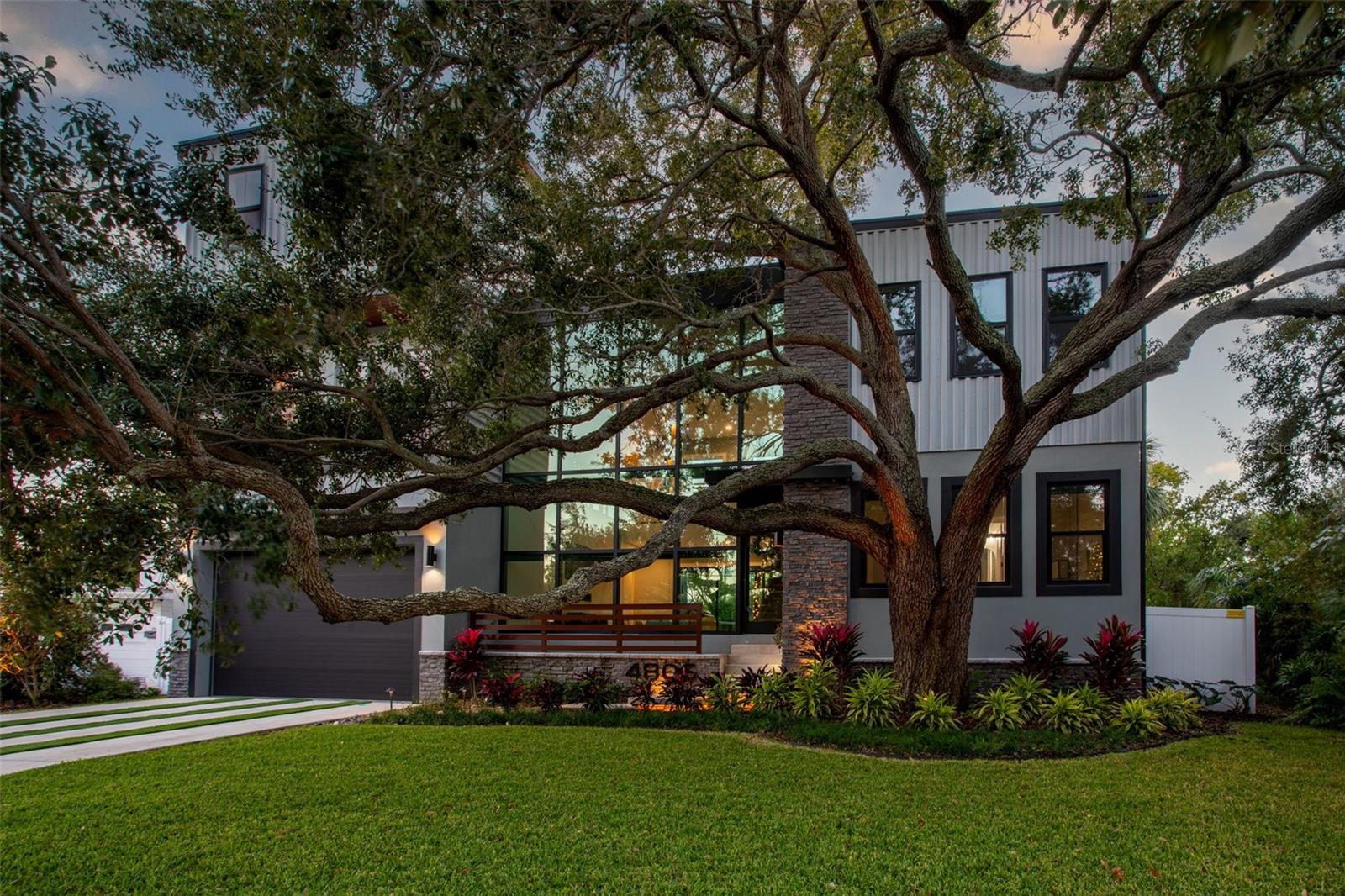 4806 W EUCLID AVENUE