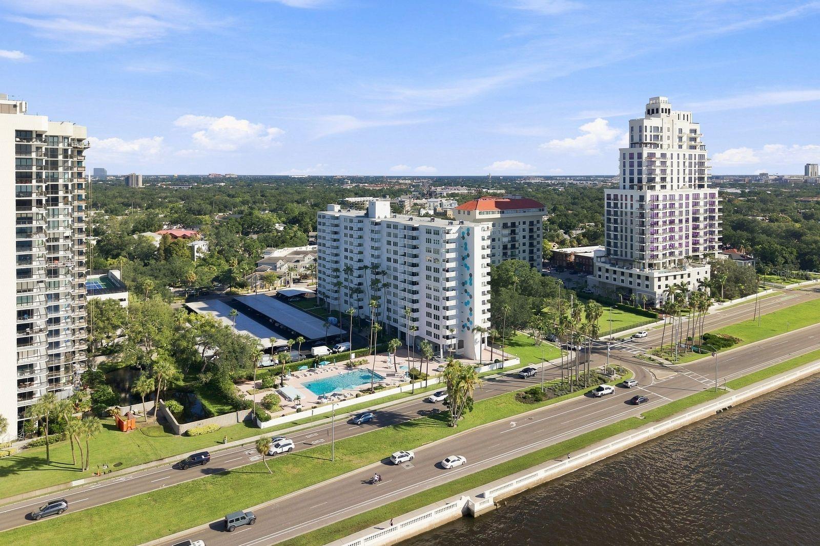 2401 BAYSHORE BOULEVARD 609