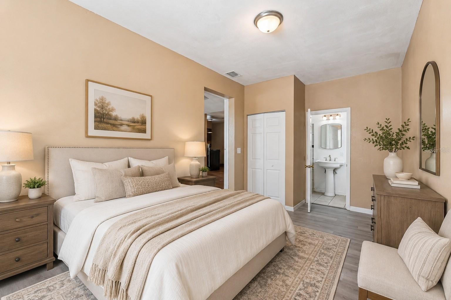 HILLCREST - Residential