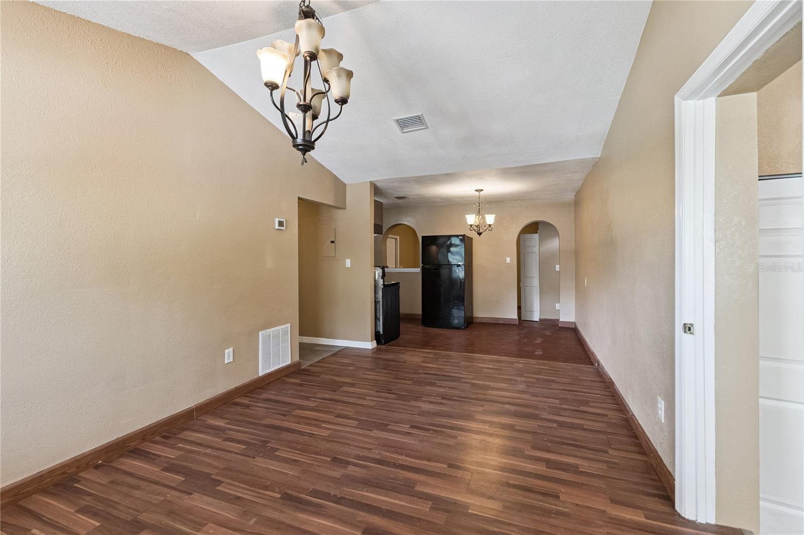 HILLCREST - Residential