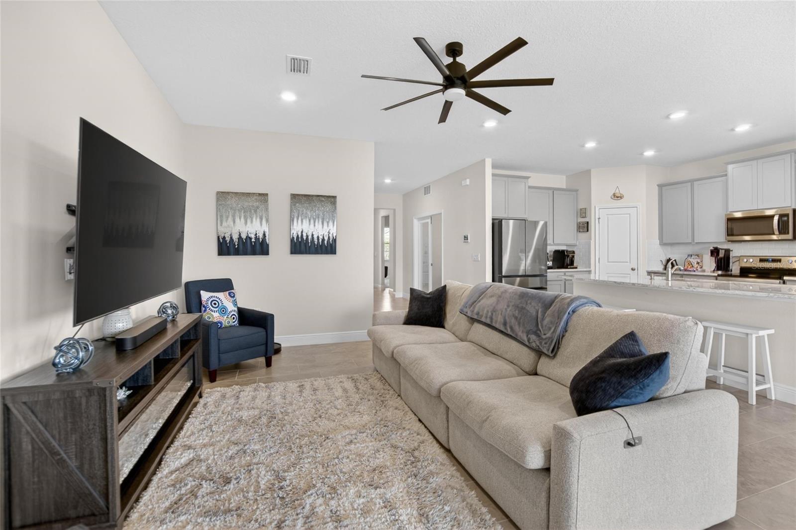 MANGROVE MANOR PH 1 - Residential
