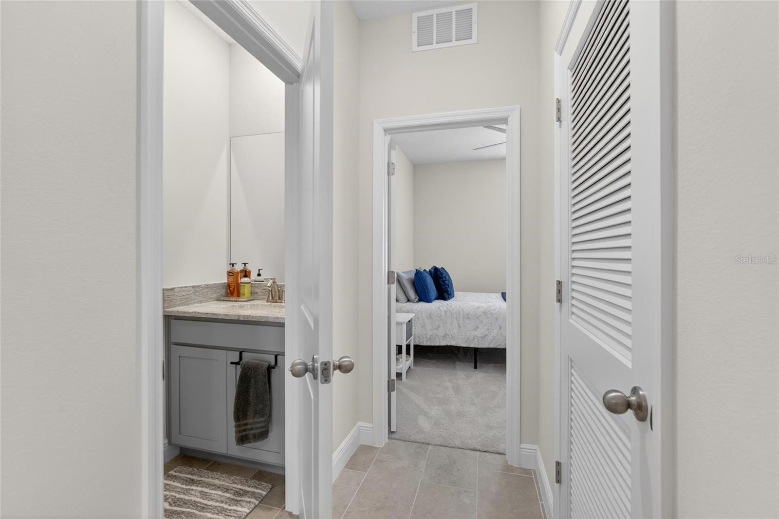 MANGROVE MANOR PH 1 - Residential