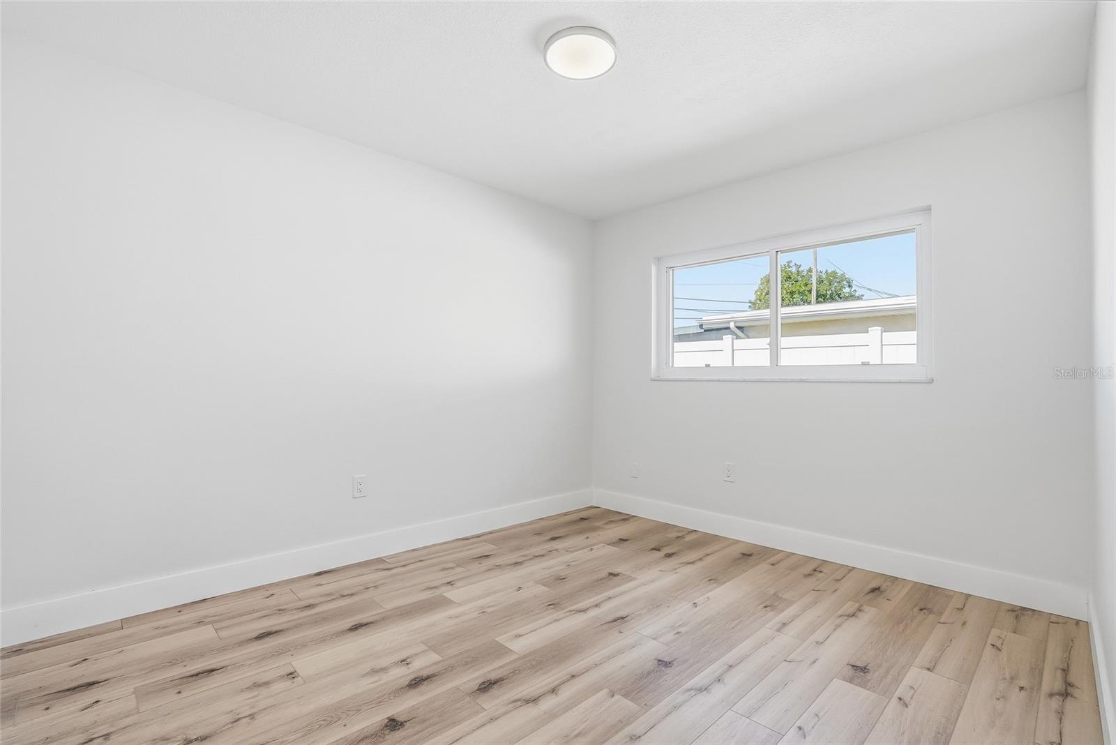 OAKHURST SHORES 2ND ADD - Residential