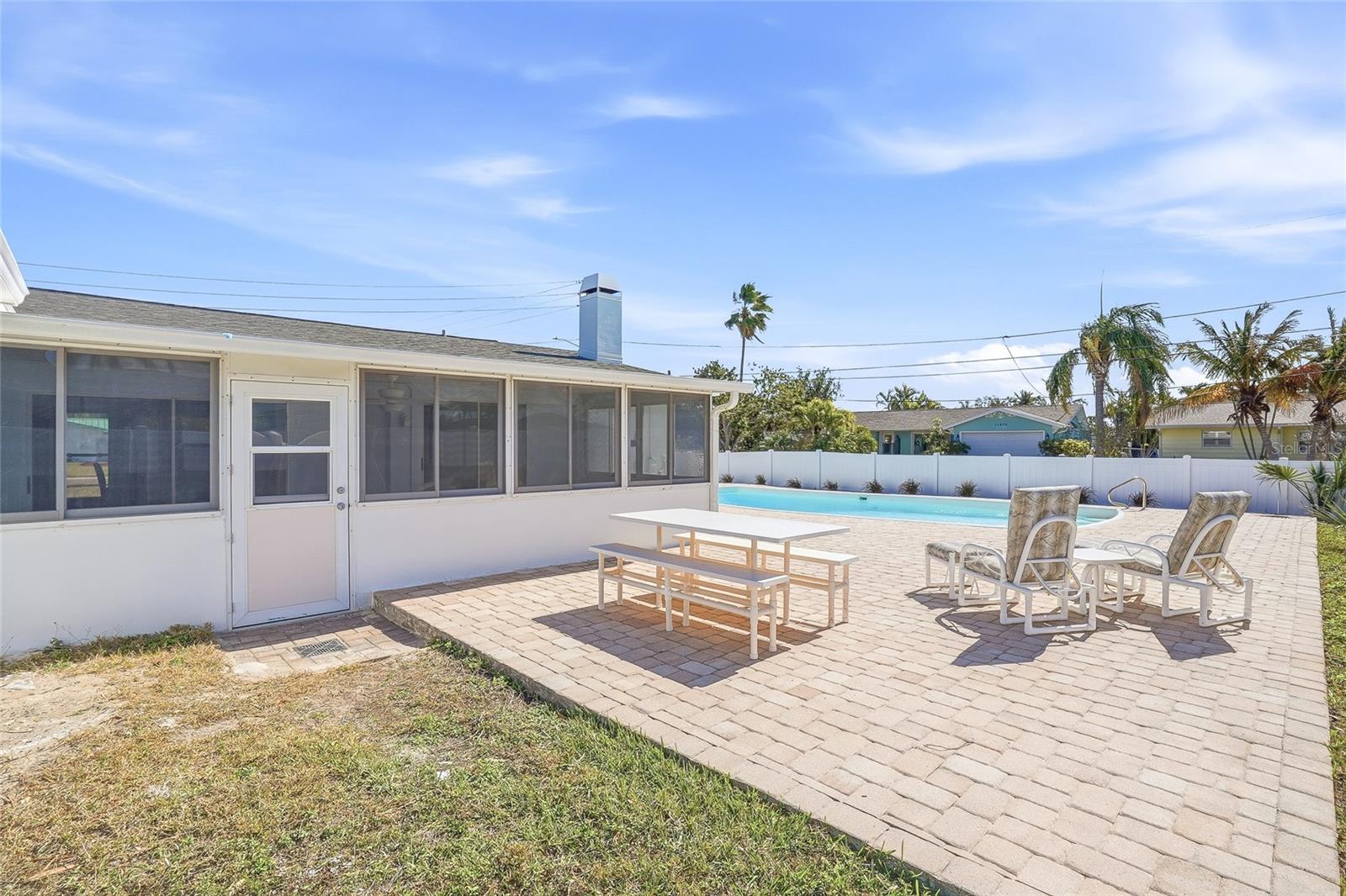 OAKHURST SHORES 2ND ADD - Residential