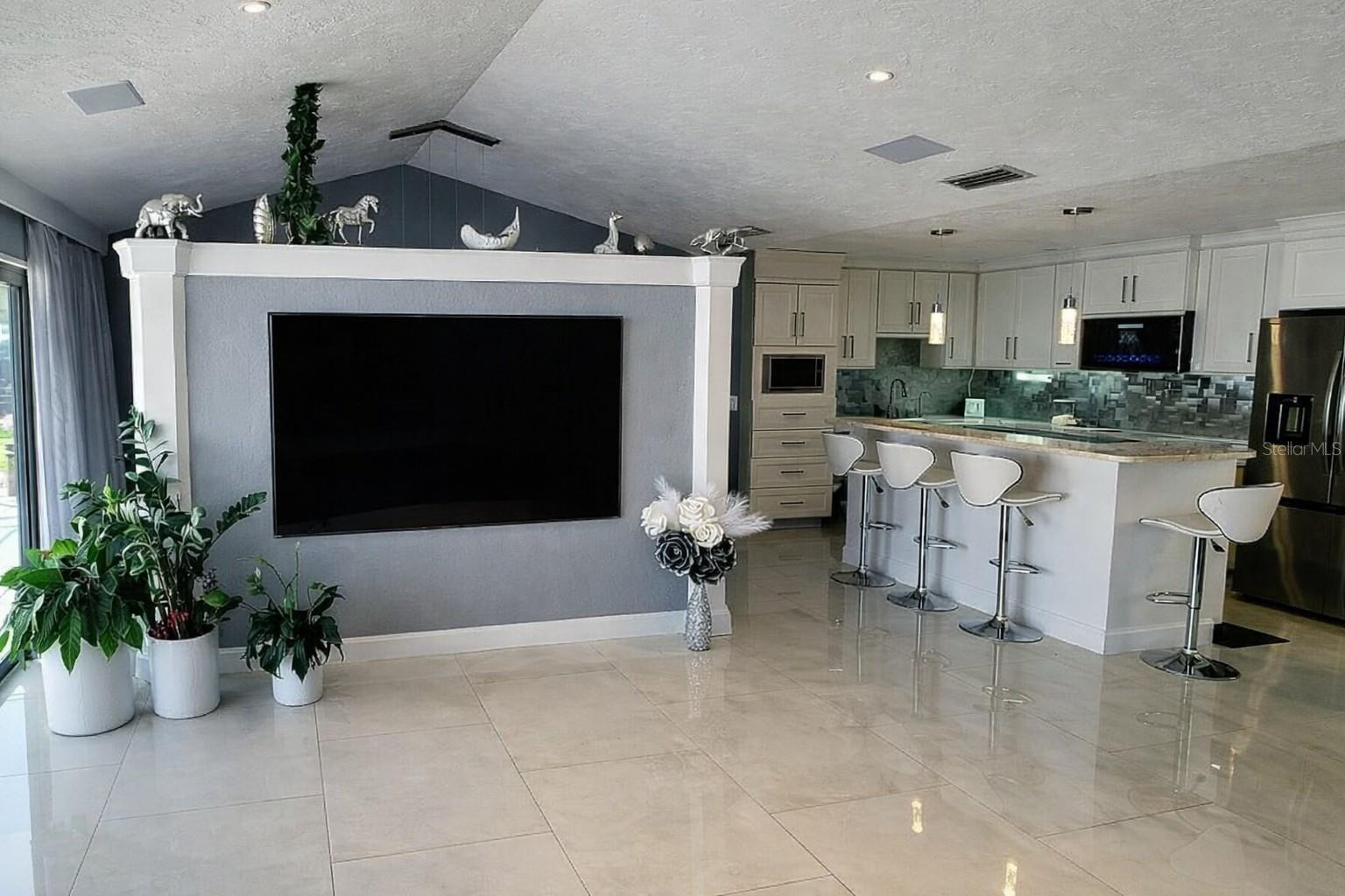 HERITAGE LAKE ESTATES - Residential