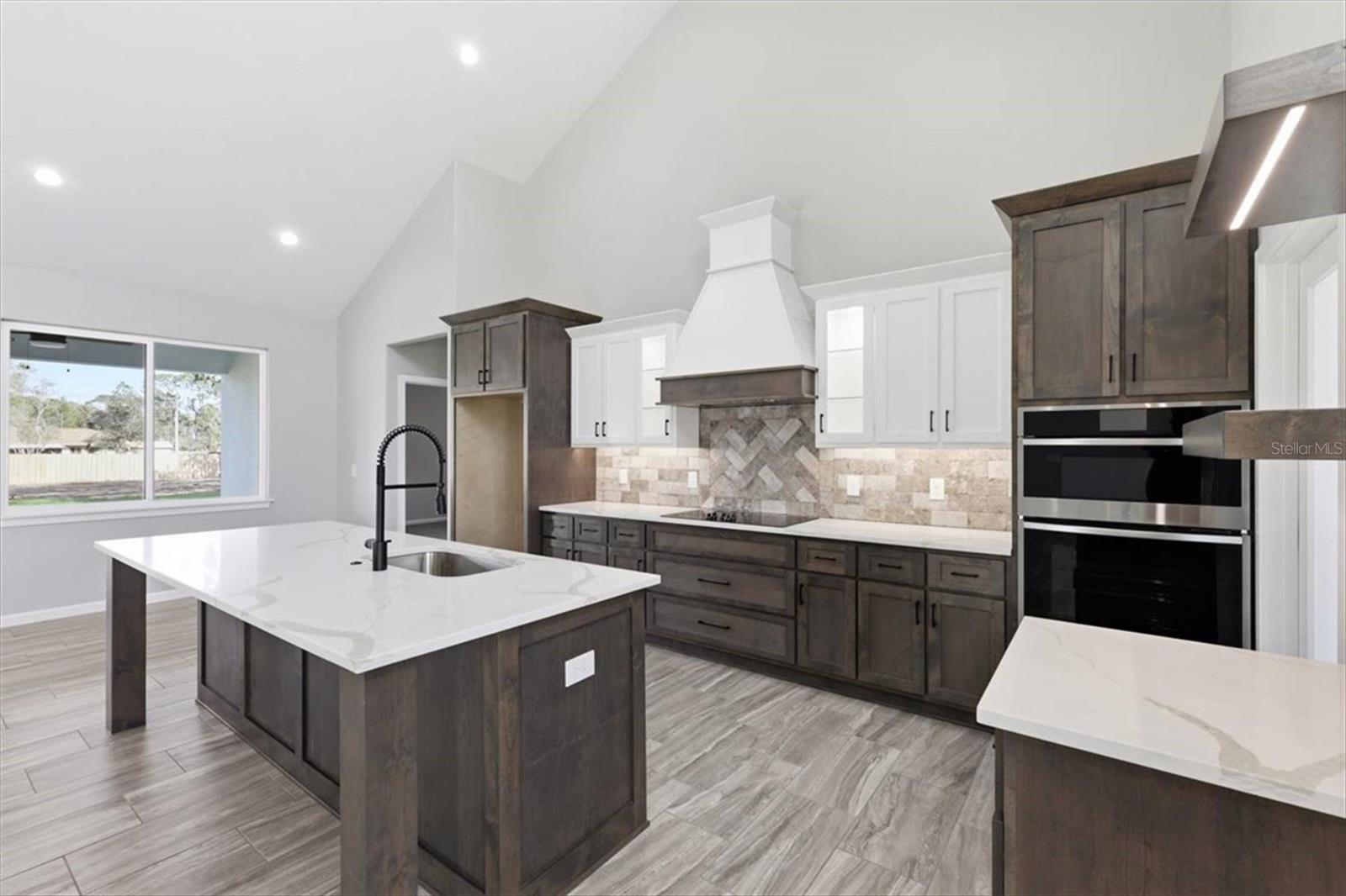 6465 BAY SHORE DRIVE