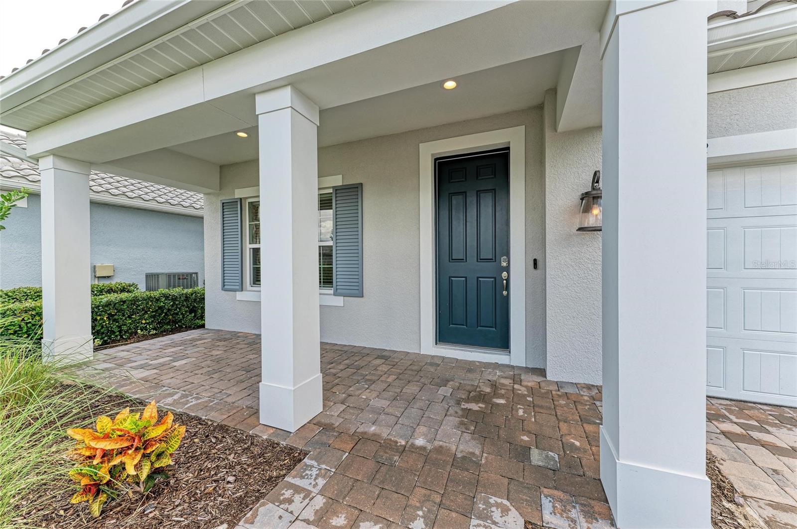 2802 BUTTERFLY JASMINE TRAIL