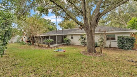 A home in LAKELAND