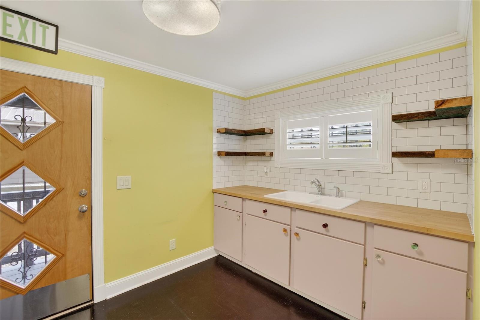 BENJAMINS ADD TO WEST TA - Residential Income