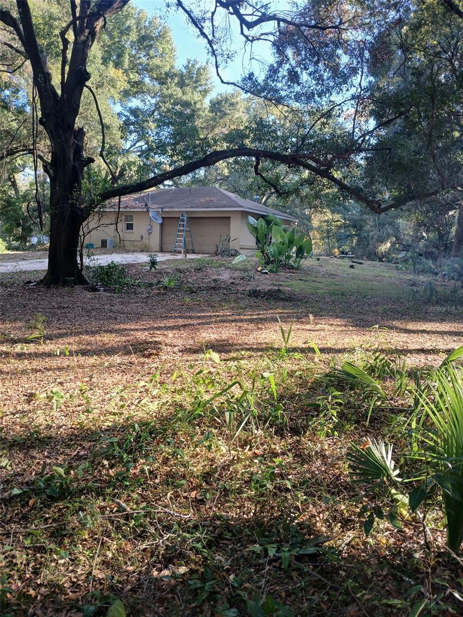 1060 NE 189TH LN LANE