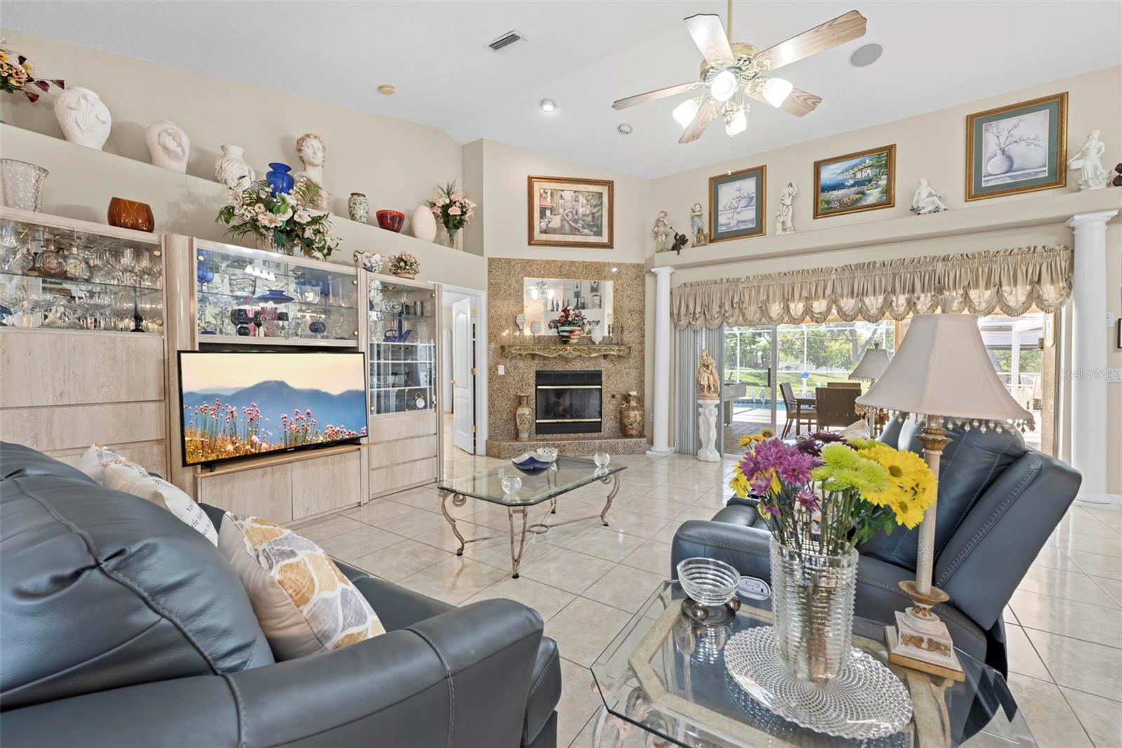 SPRING HILL - Residential