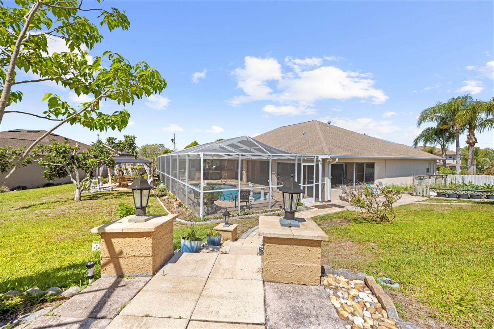 SPRING HILL - Residential