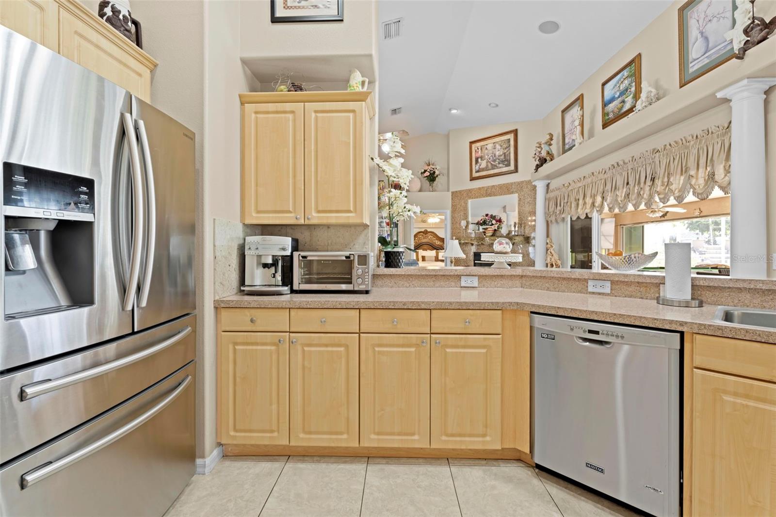 SPRING HILL - Residential