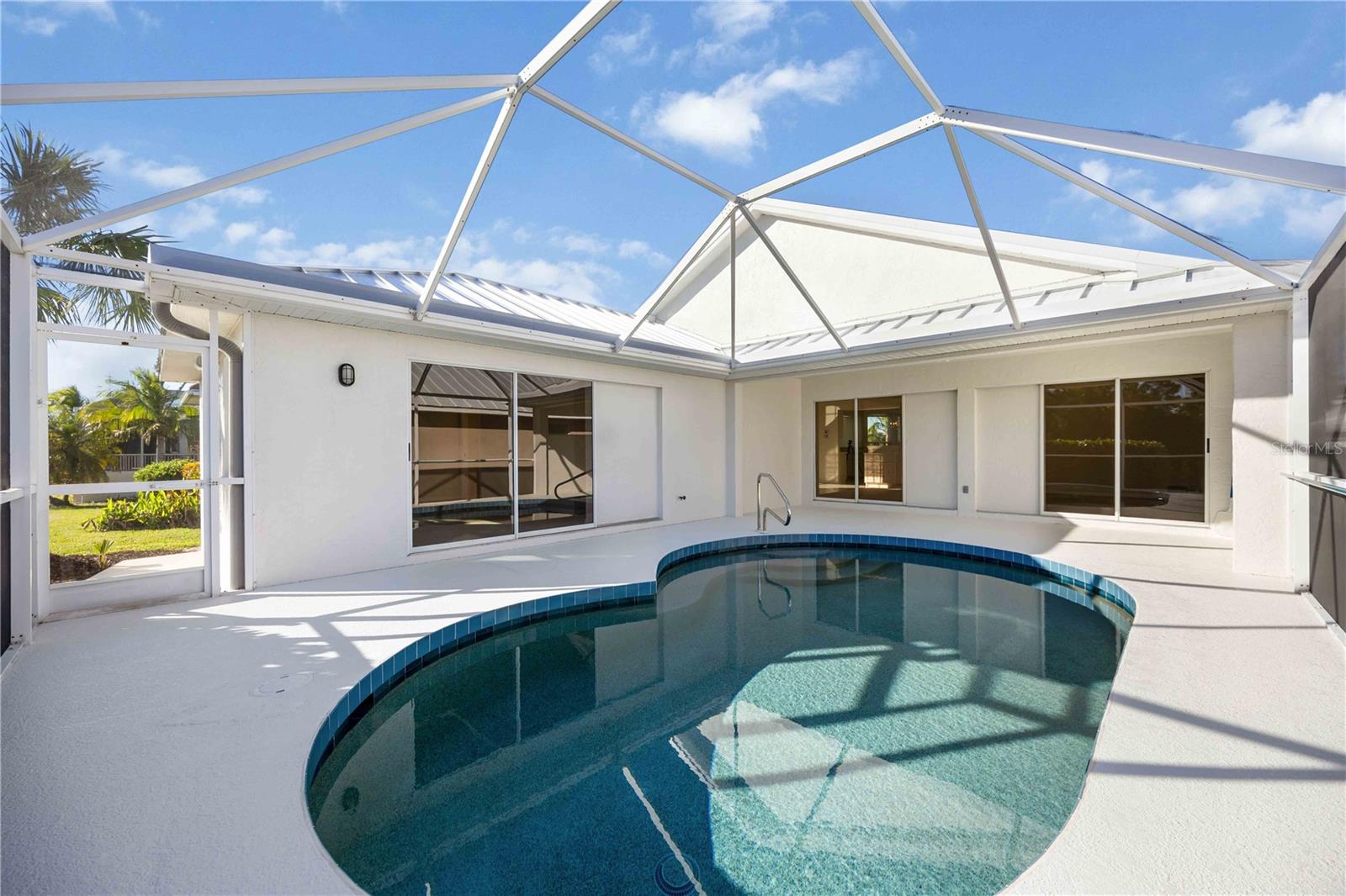 CAPE HAZE WINDWARD - Residential