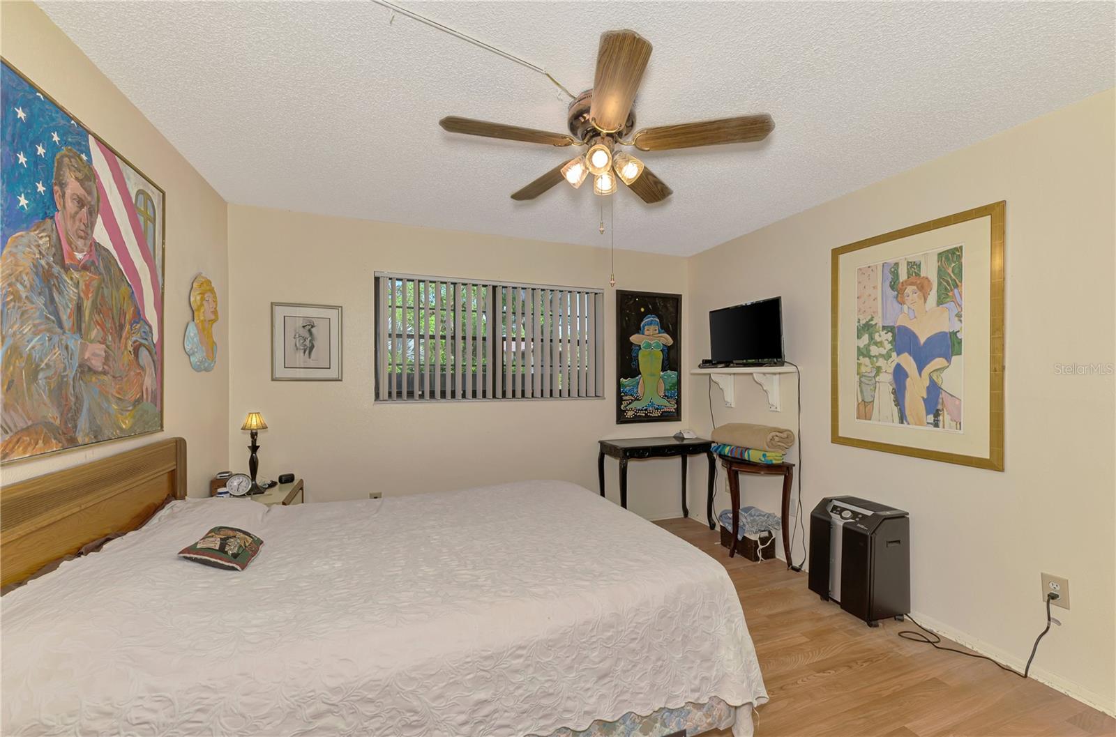 OAK FORREST - Residential