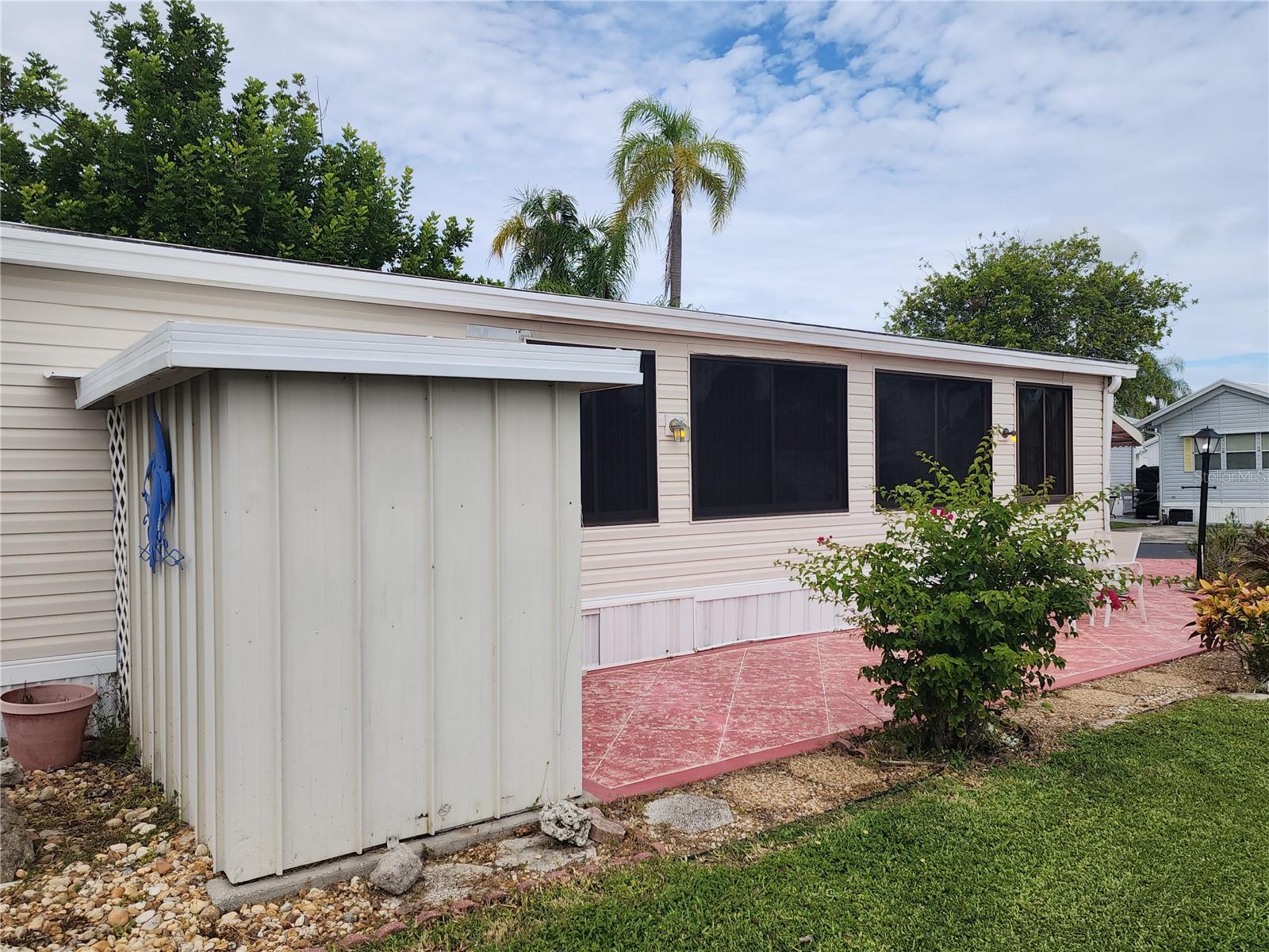 SARASOTA LAKES RV RESORT - Residential