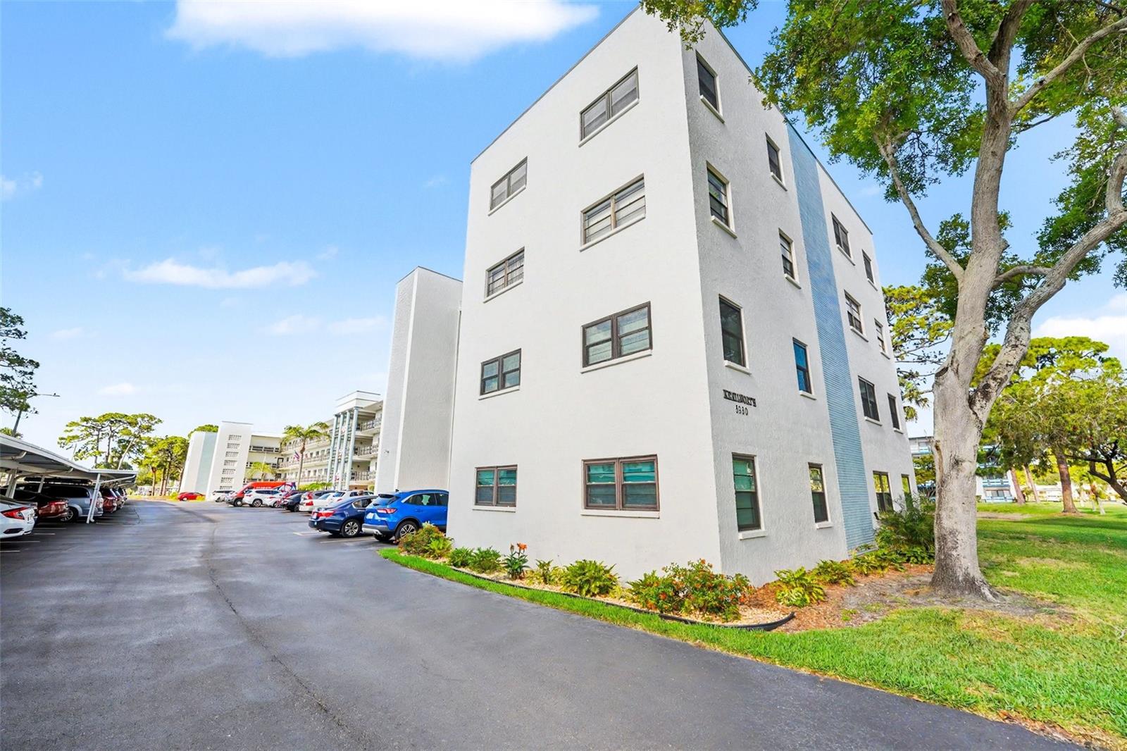 TERRACE PARK OF FIVE TOWNS - Residential