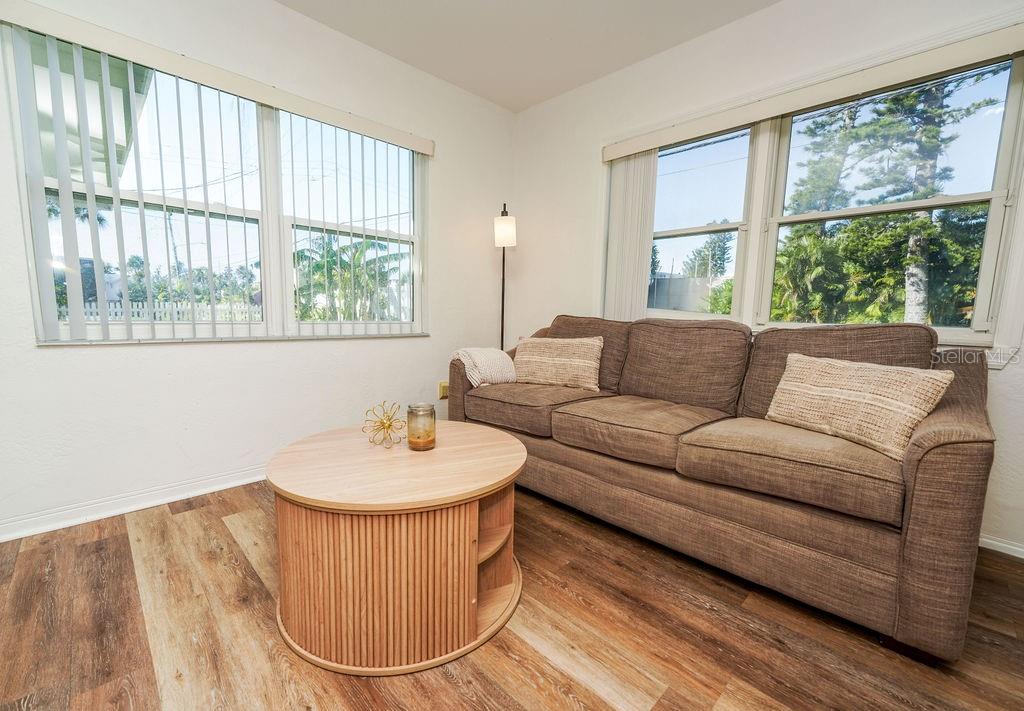 BELLE VISTA POINT - Residential