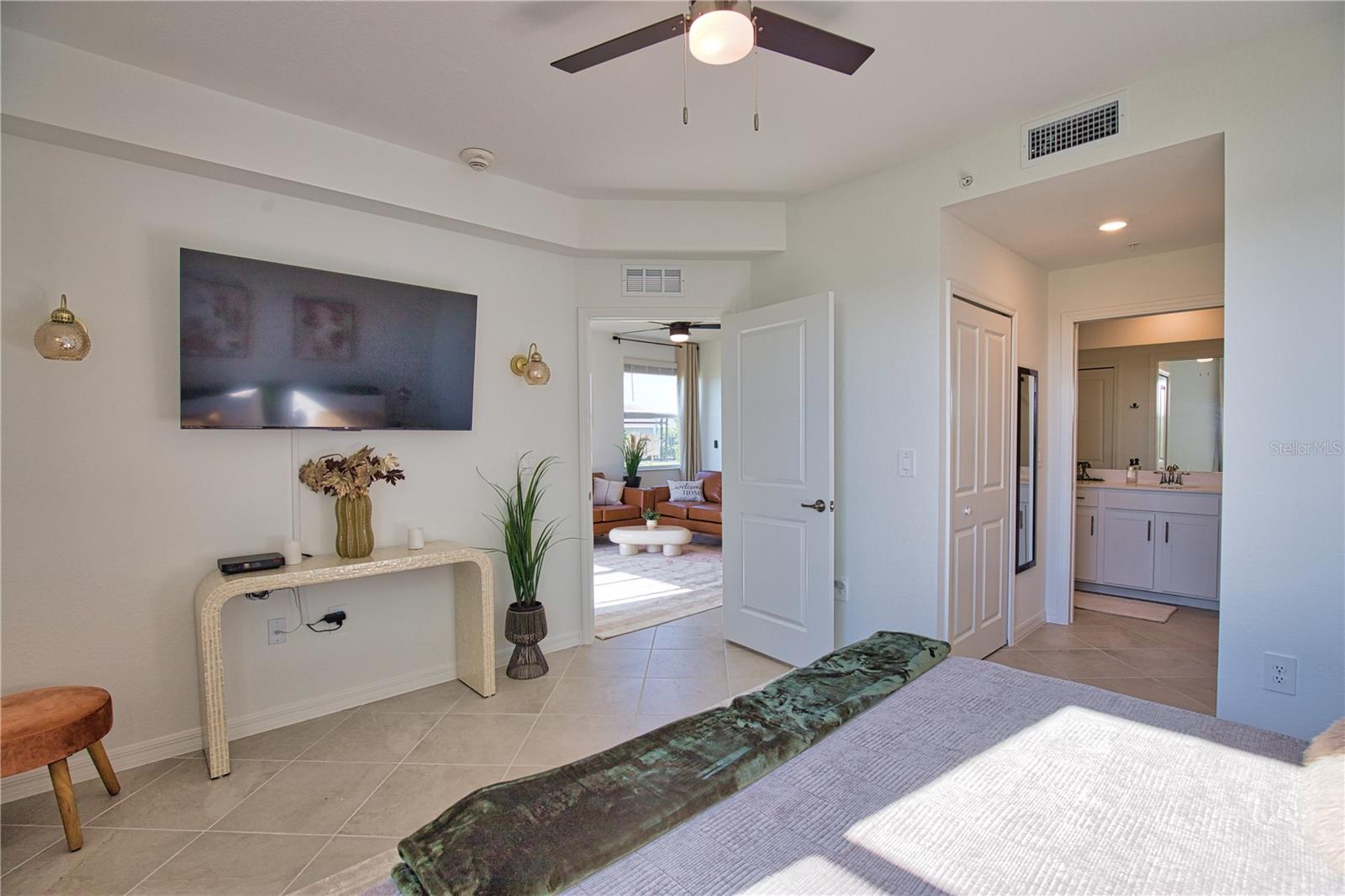 TERRACE V AT WELLEN PARK - Residential Lease