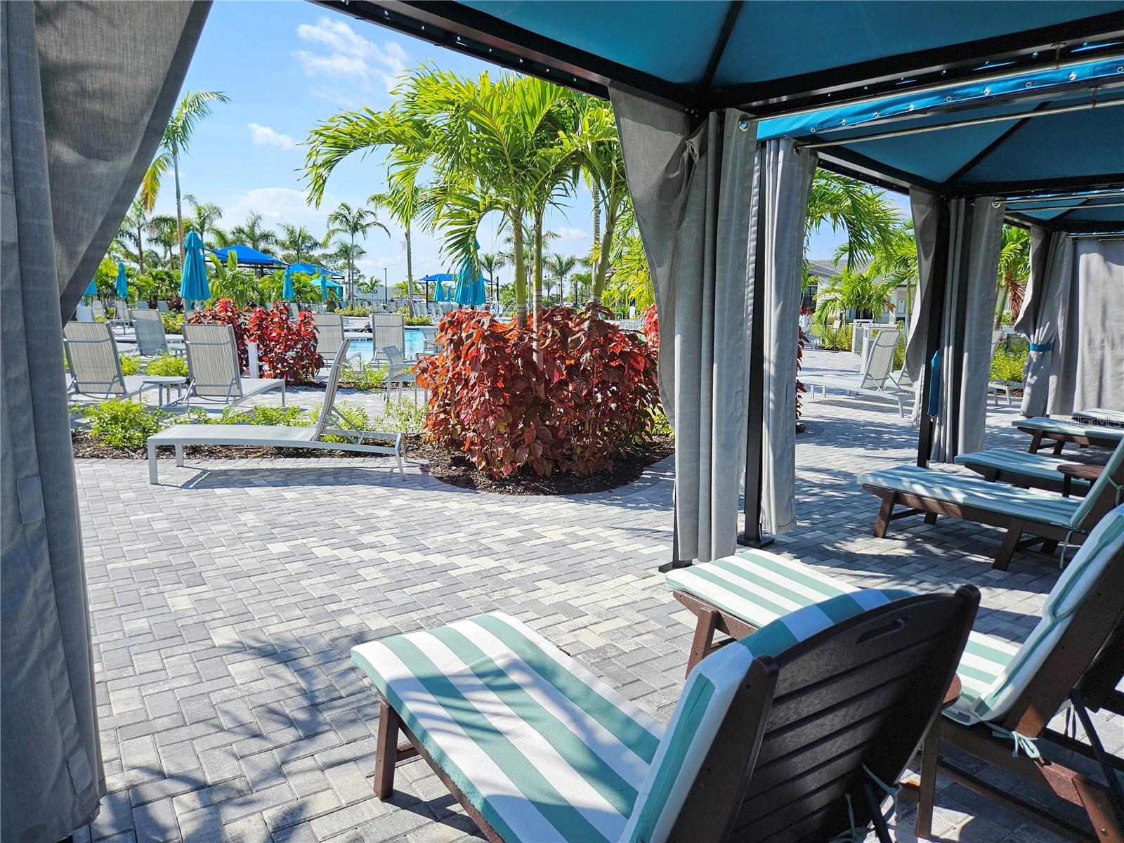 TERRACE V AT WELLEN PARK - Residential Lease