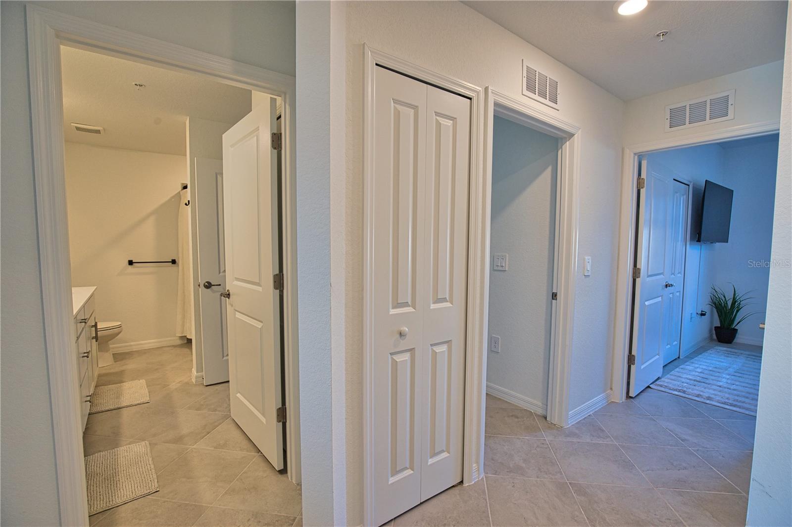 TERRACE V AT WELLEN PARK - Residential Lease