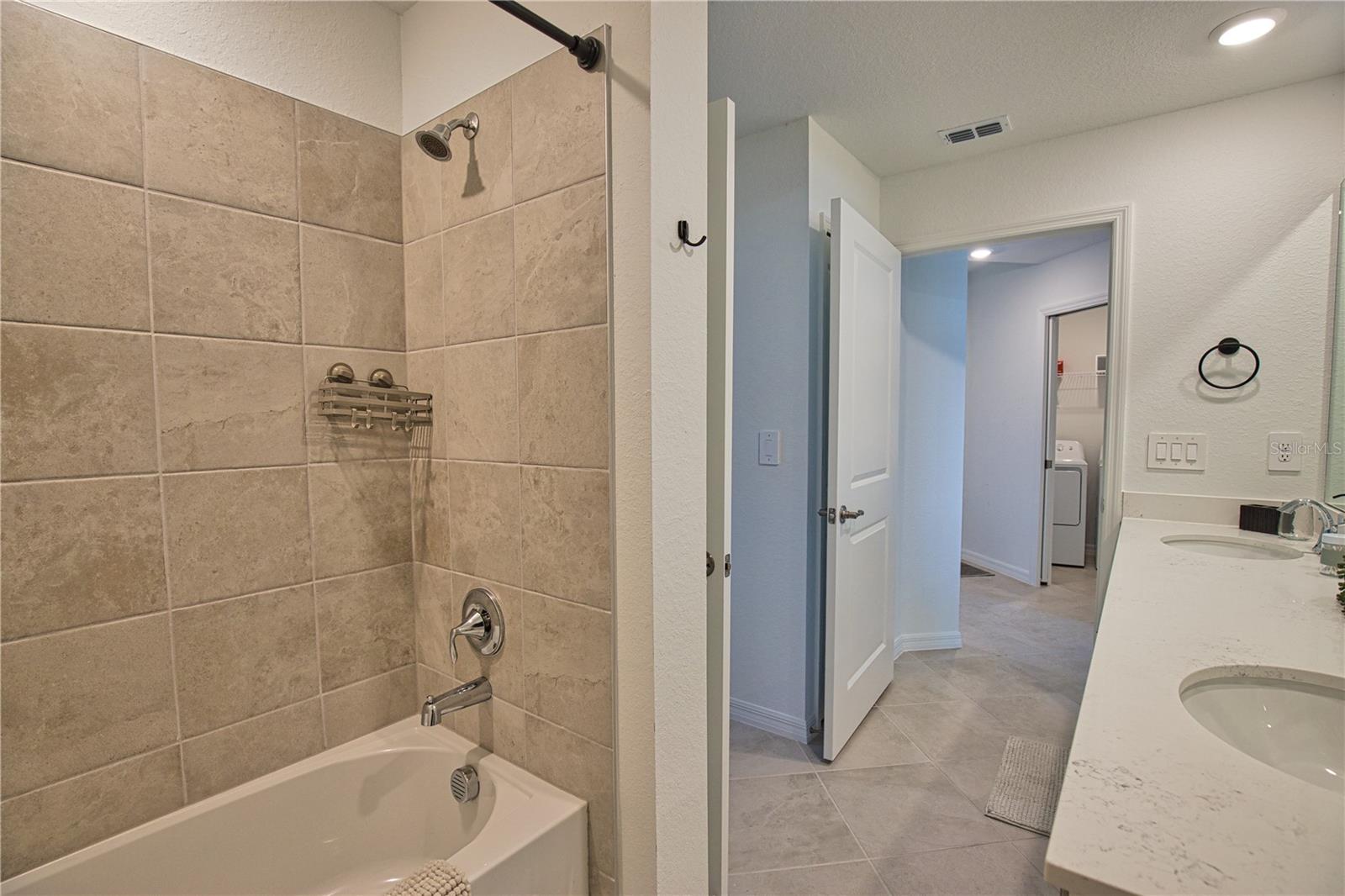 TERRACE V AT WELLEN PARK - Residential Lease