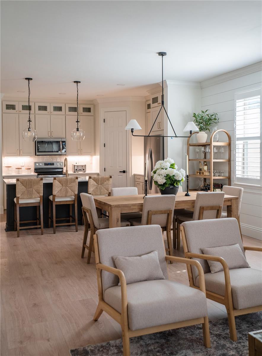 325 VILLORESI BOULEVARD