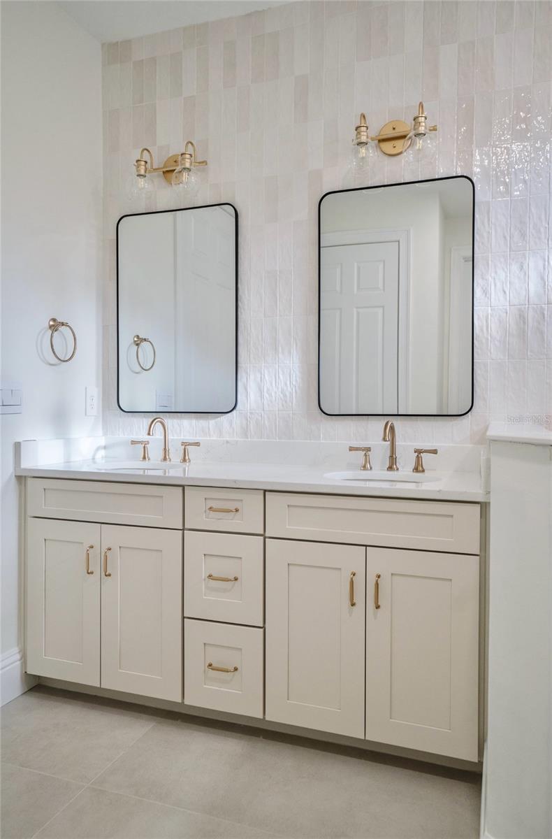 TOSCANA ISLES PH 6 UN 2 - Residential