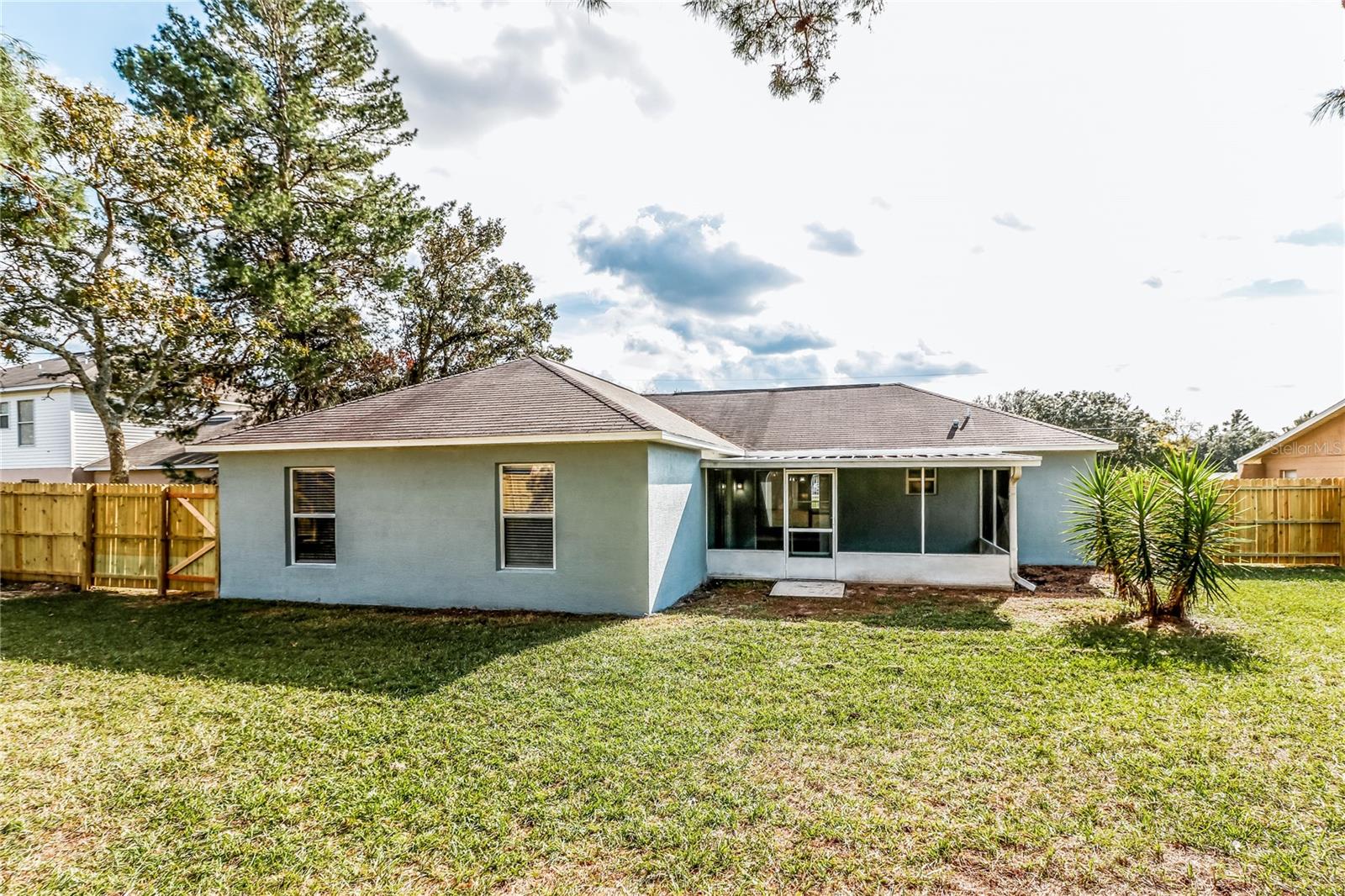 SPRING HILL - Residential Lease