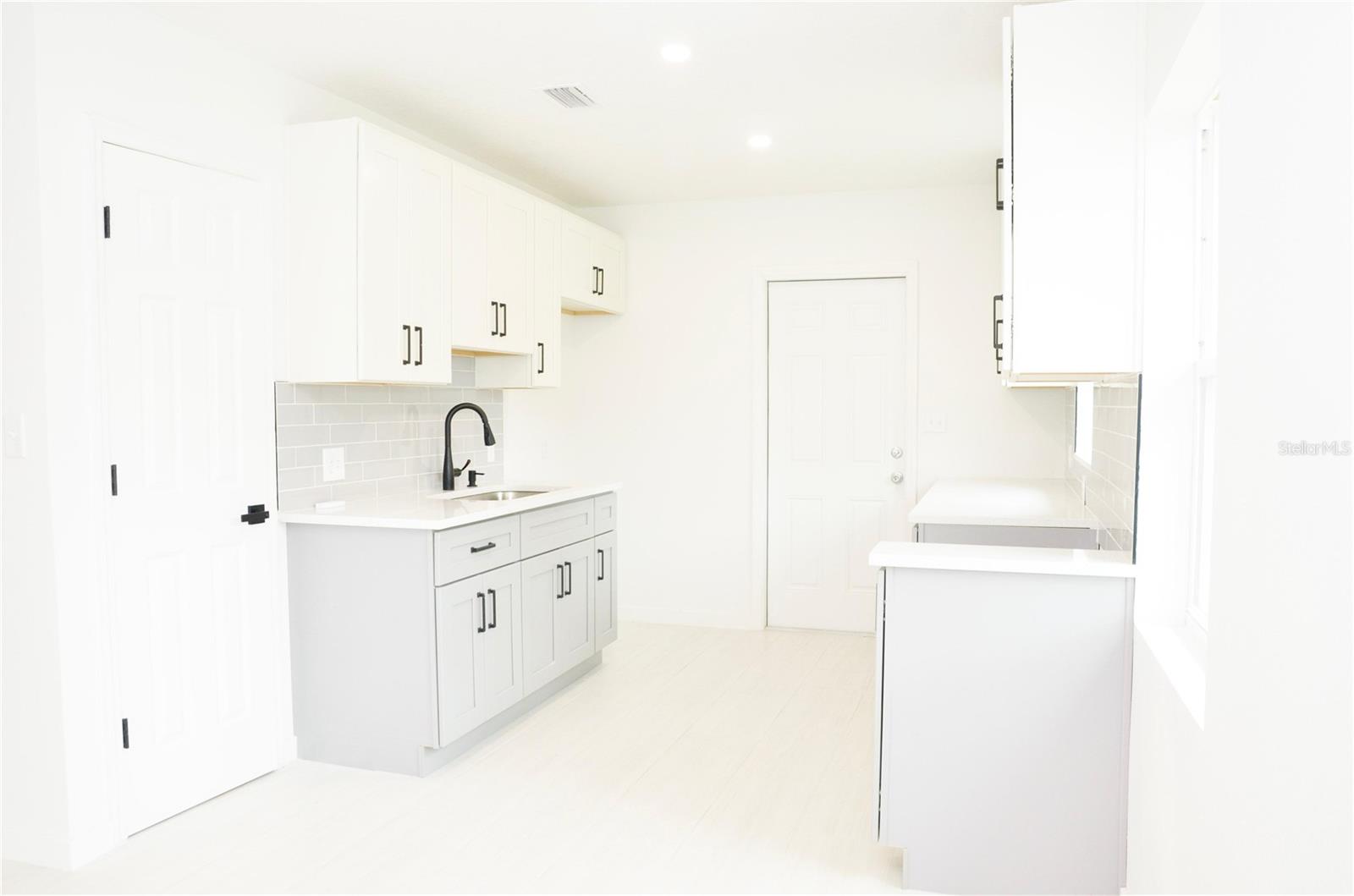 ANGEBILT ADD - Residential Lease