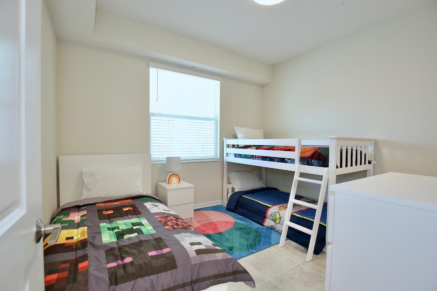 THE TERRACES AT STOREY LAKE CONDO 2 PH 14 - Residential