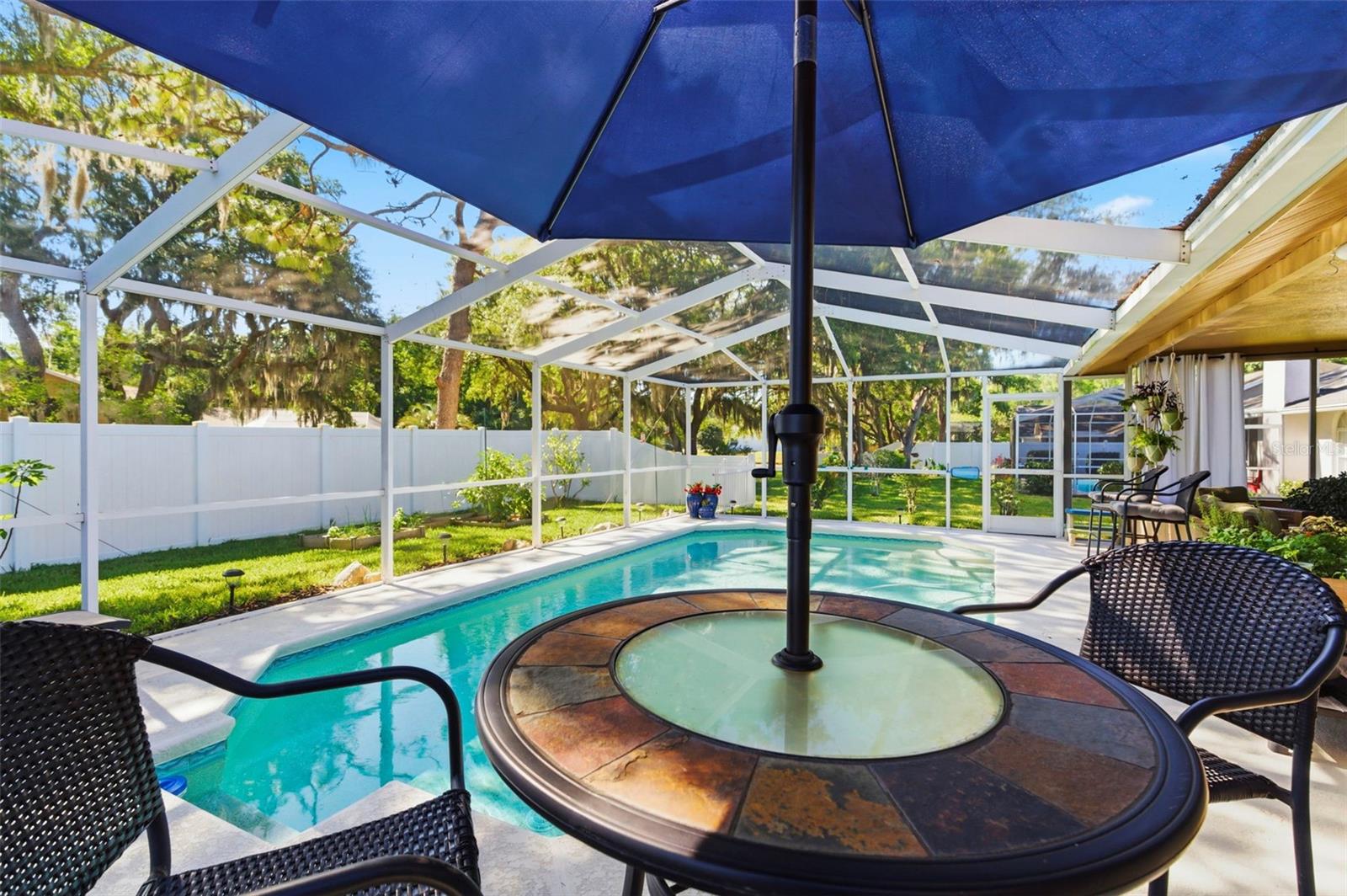 HUNTERS RIDGE - Residential