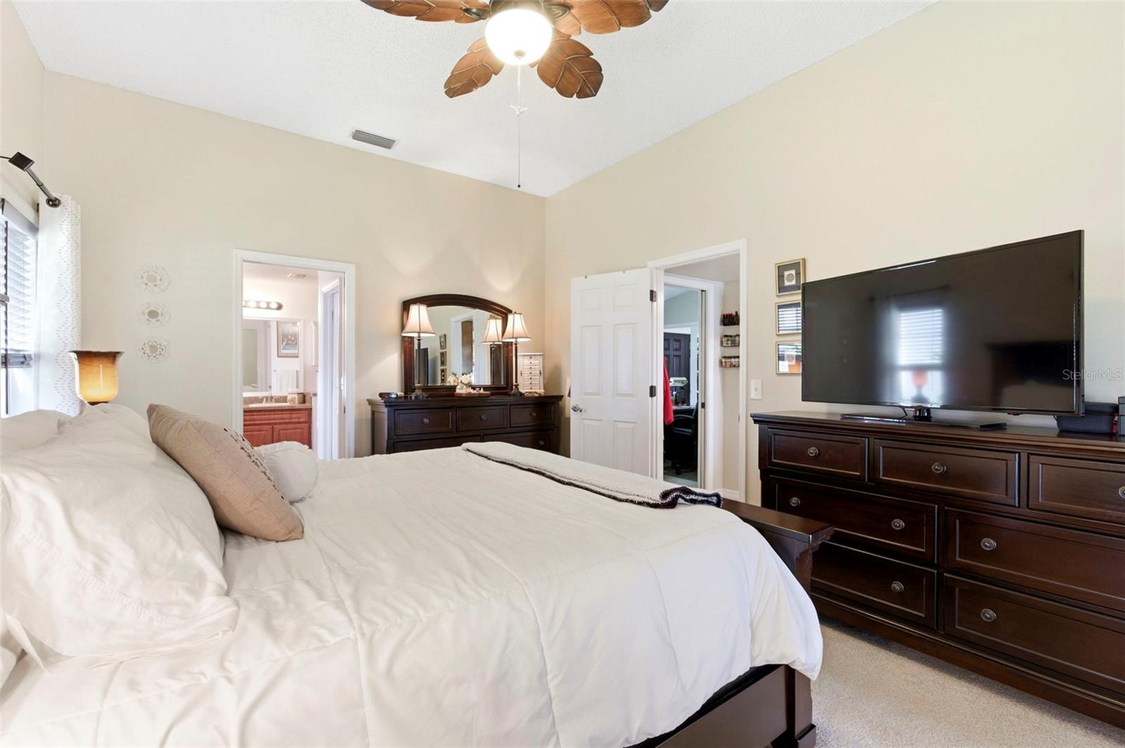 HUNTERS RIDGE - Residential