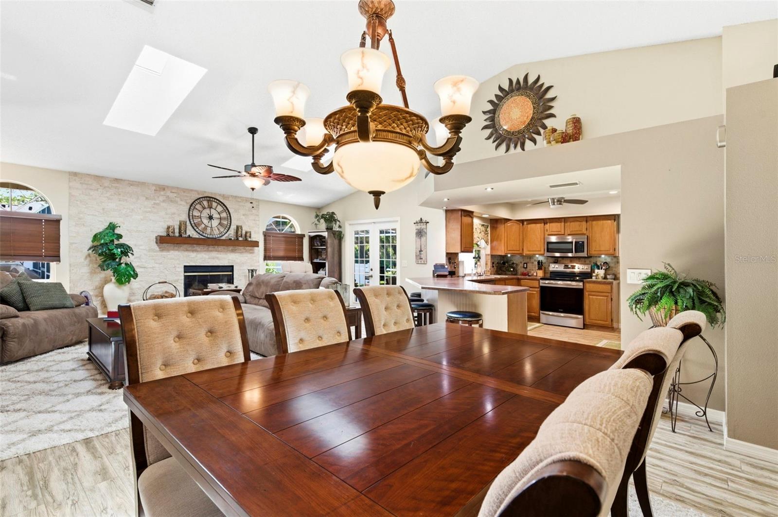 HUNTERS RIDGE - Residential