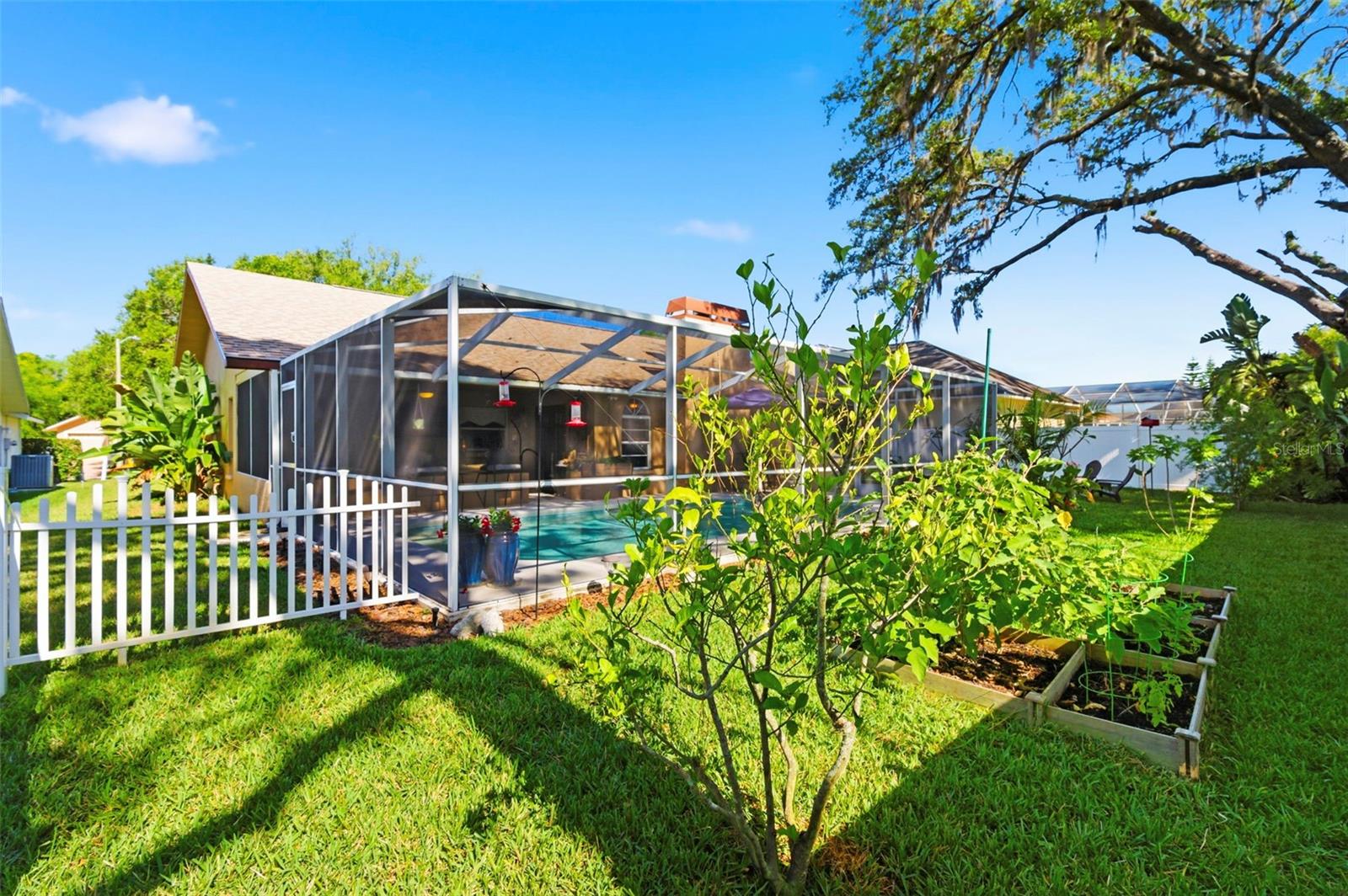 HUNTERS RIDGE - Residential