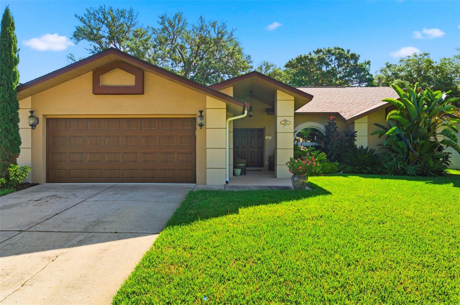 HUNTERS RIDGE - Residential