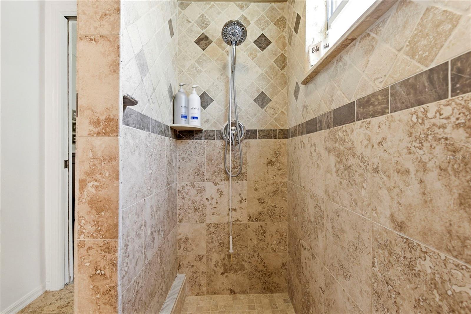 HUNTERS RIDGE - Residential