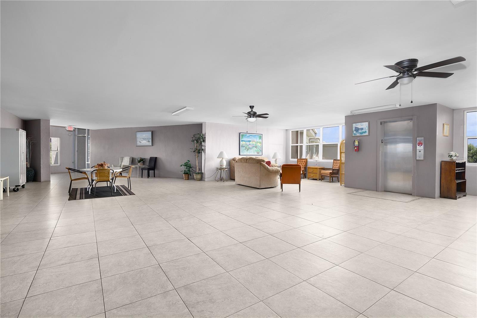 PLAZA VIEW - Residential