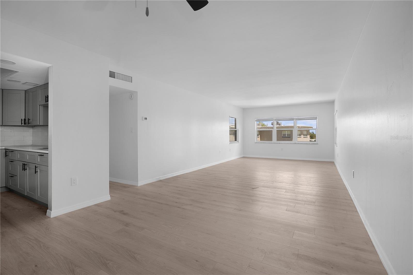 PLAZA VIEW - Residential