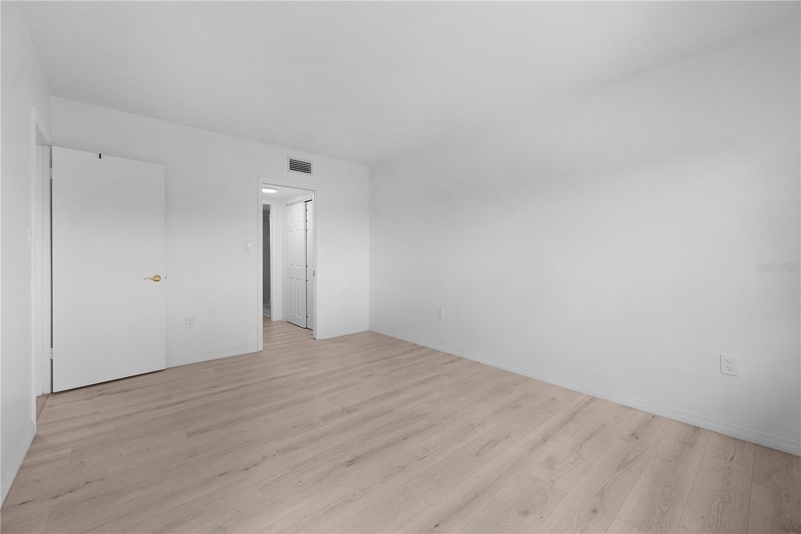 PLAZA VIEW - Residential