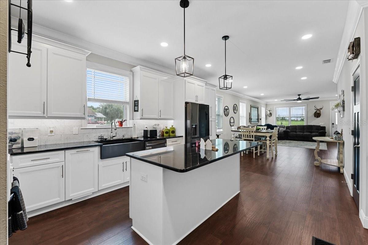 HIGHLAND PARK SUB - Residential