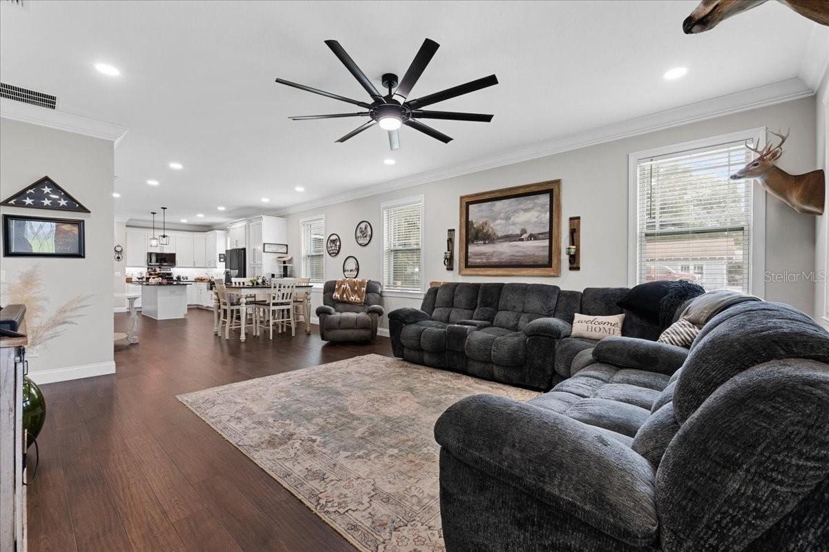 HIGHLAND PARK SUB - Residential