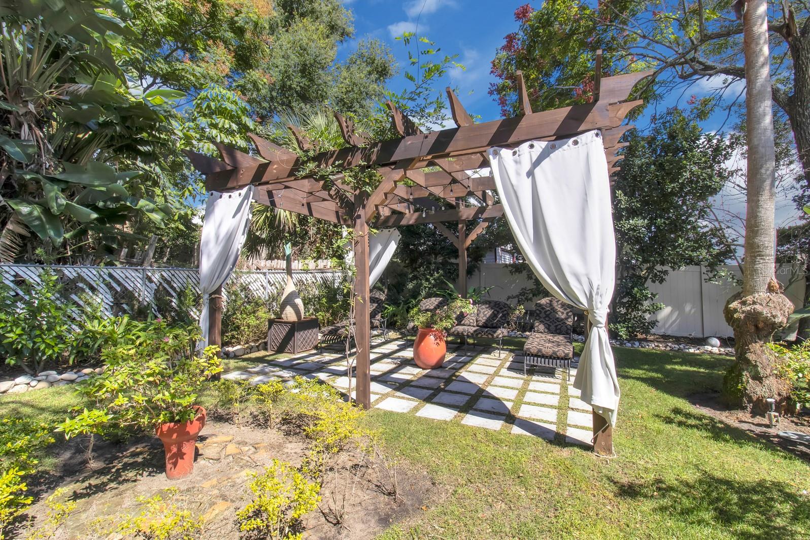 CITRUS COVE UNIT 01 - Residential